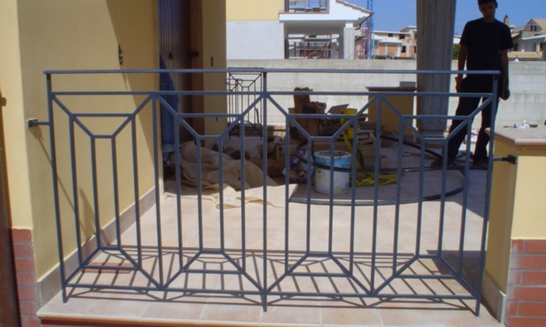 Ringhiera moderna in ferro quadro (1)